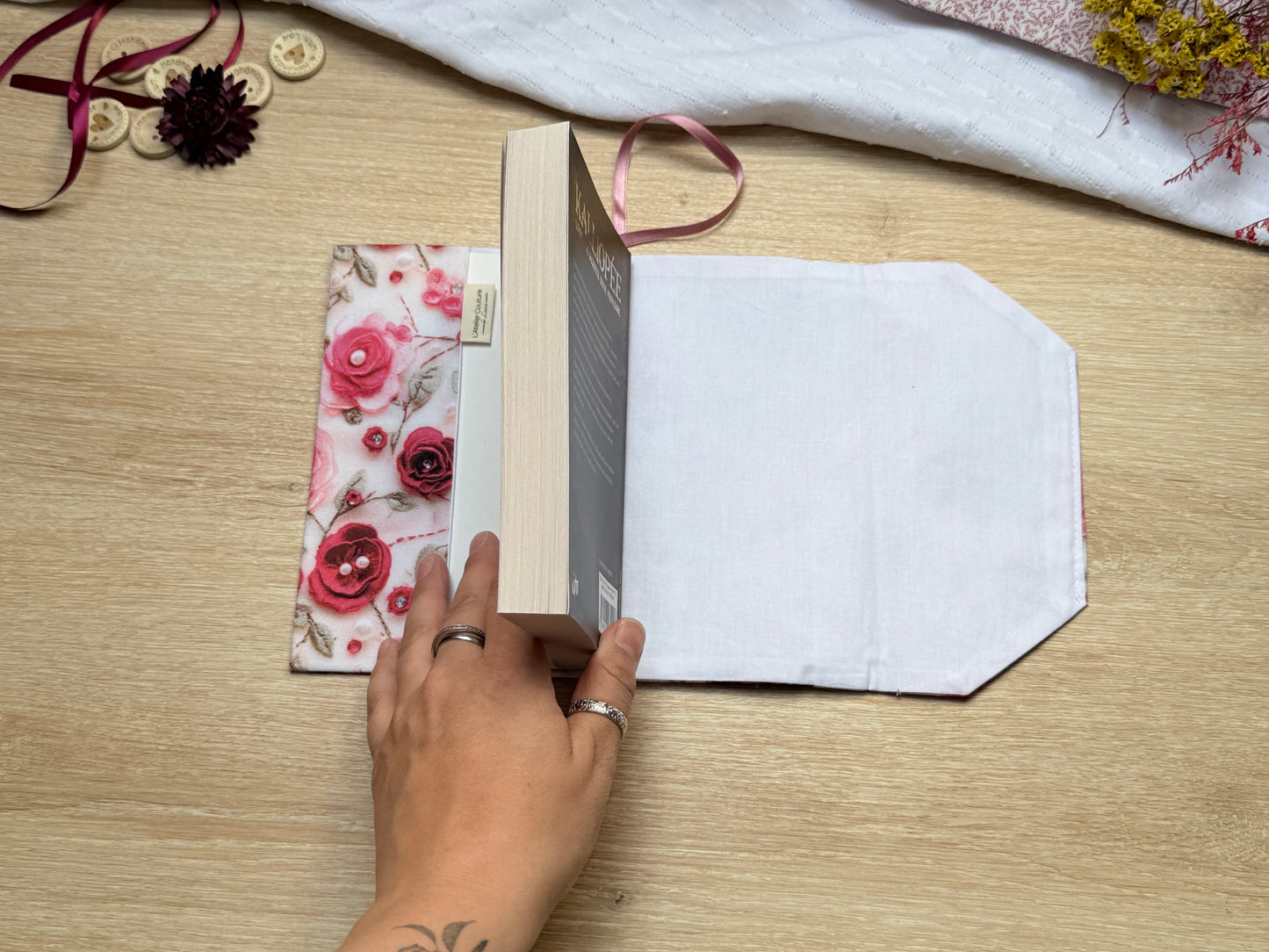 Couvre-livre - Rose du Broderies