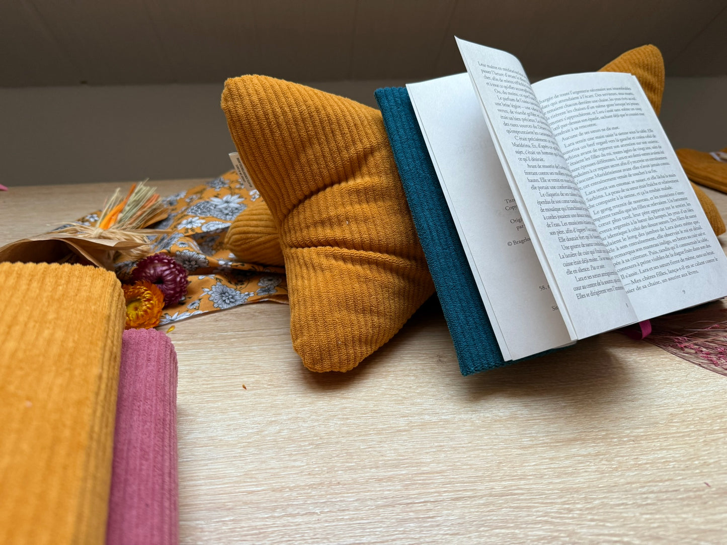 Coussin de Lecture - Velours Moutarde